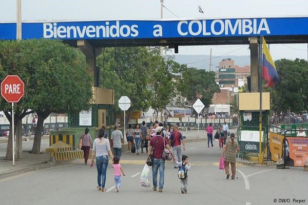 Continúa cierre de fronteras en Colombia