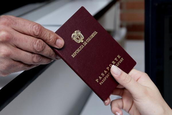 Licitación para impresión de pasaportes en la mira de la Procuraduría