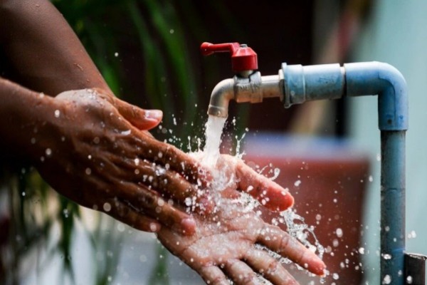 Multas y topes si excede el consumo de agua en temporada de sequías