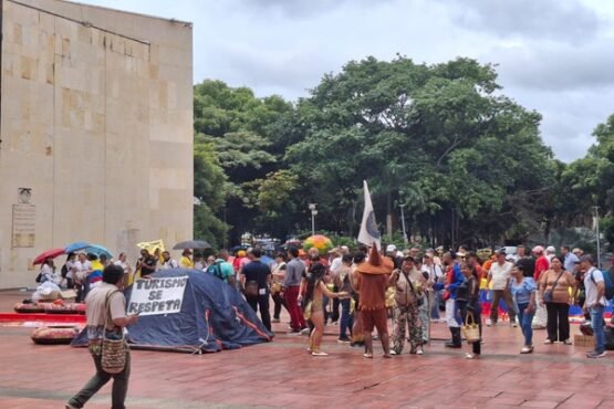 Turismos afectado por bloqueos.