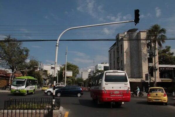 Cruces semaforicos neiva intervenidos