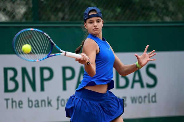 Emiliana Arango sigue haciendo historia en el tenis colombiano