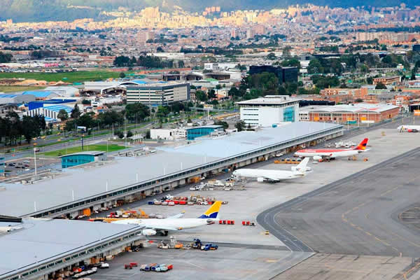 Colombia se alista para una temporada aérea intensa